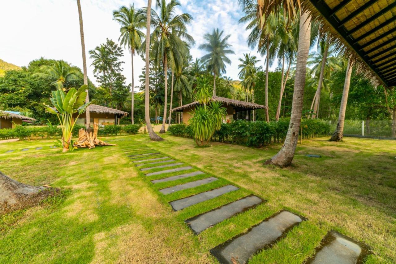 Suan Residence - Exotic And Contemporary Bungalows With Private Pool 찰로쿰 외부 사진